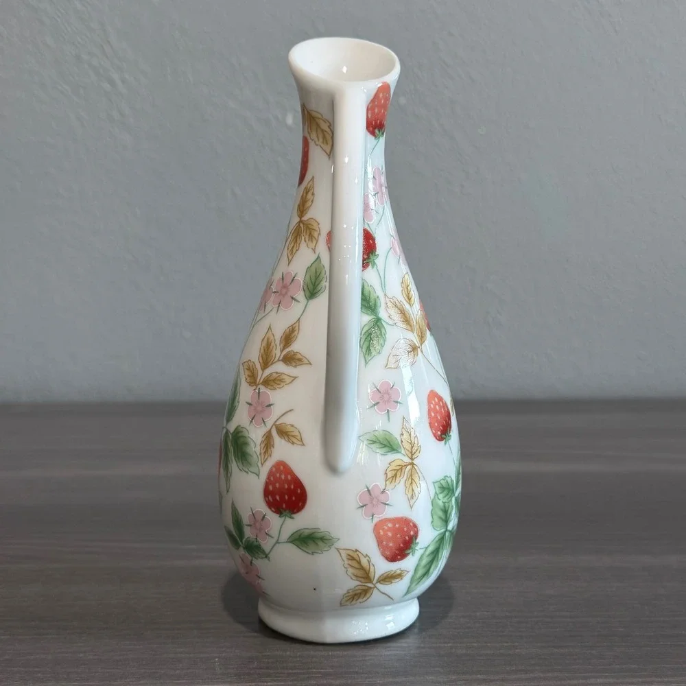 Vintage Strawberry Ceramic Bud Vase Pitcher Handle Floral Cottagecore Decor‎ 7